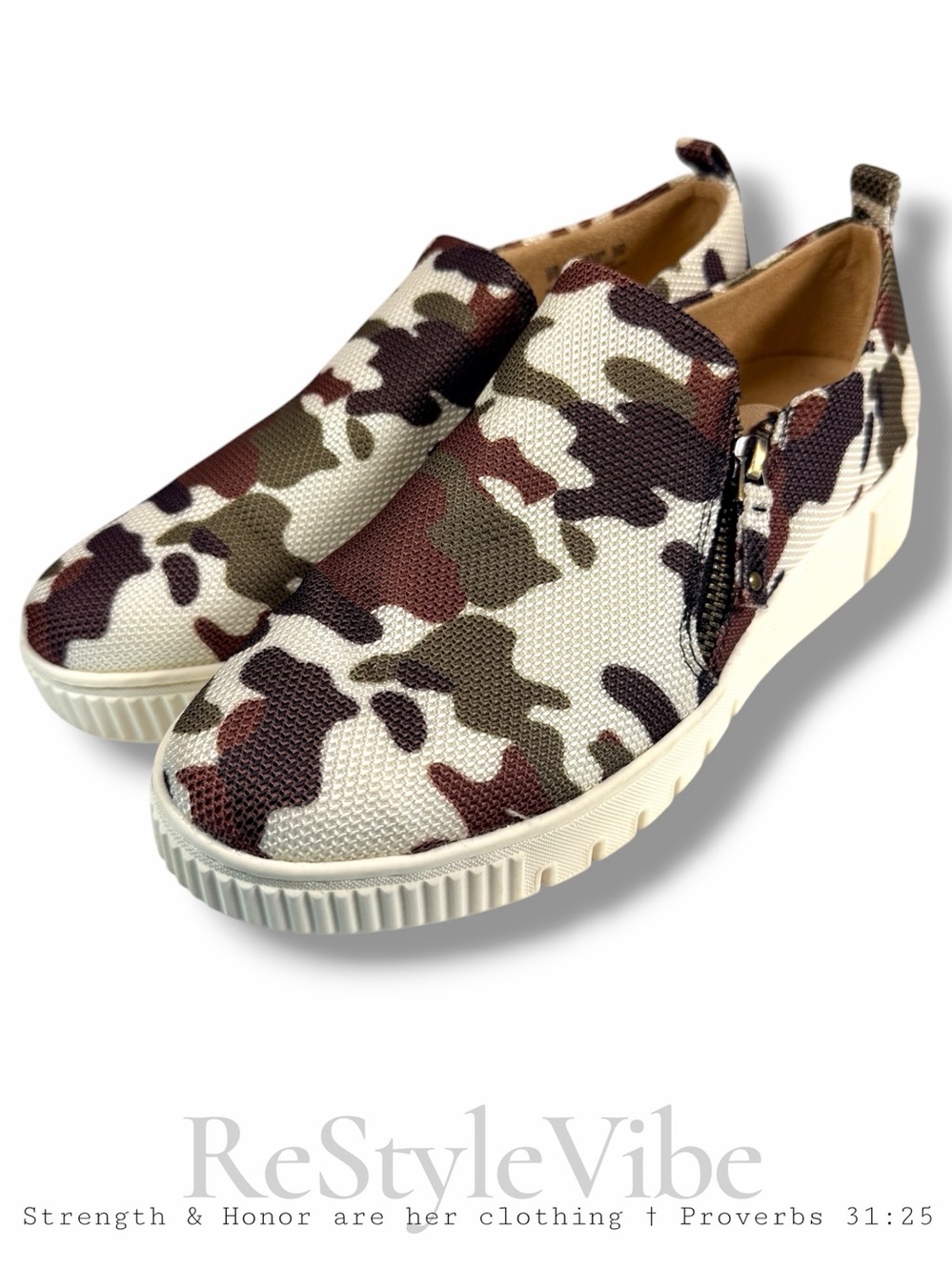 SOUL NATURALIZER Womens Size 9 Shoes Slip On Style Athletic Sneakers Camo Turner
